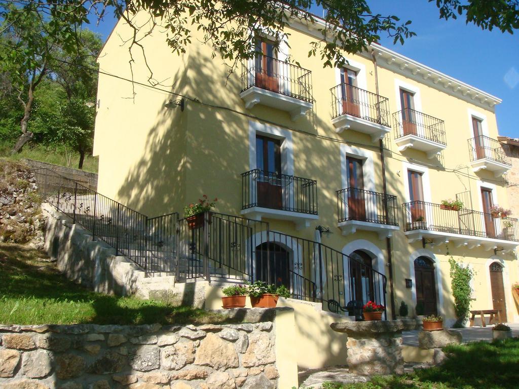 Residence Villa Valsi ซานโตสเตฟาโน ดิ เซสซานีโอ ภายนอก รูปภาพ