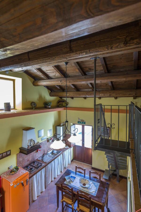 Residence Villa Valsi ซานโตสเตฟาโน ดิ เซสซานีโอ ภายนอก รูปภาพ