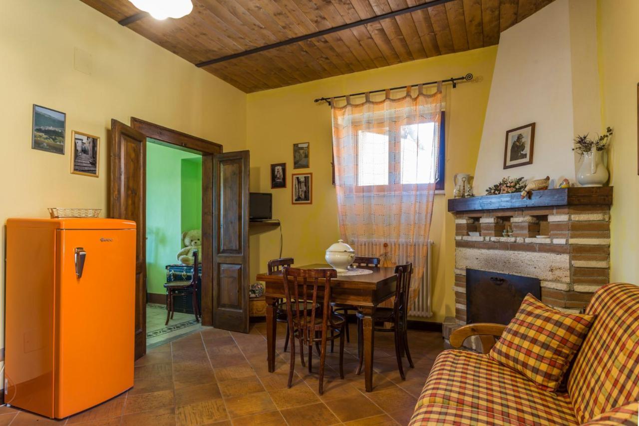 Residence Villa Valsi ซานโตสเตฟาโน ดิ เซสซานีโอ ภายนอก รูปภาพ