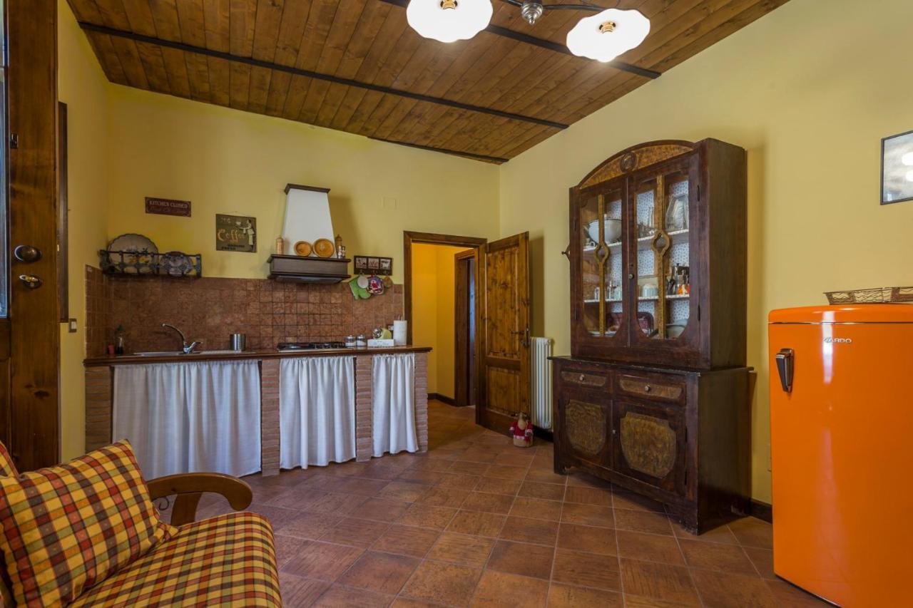 Residence Villa Valsi ซานโตสเตฟาโน ดิ เซสซานีโอ ภายนอก รูปภาพ